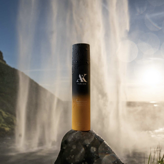 AK Pure Skin - Brightening Exfoliating Cleanser | Nettoyant exfoliant