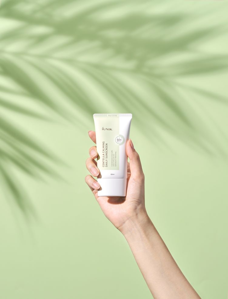 iUNIK - Crème solaire apaisante à la Centella - 60ml